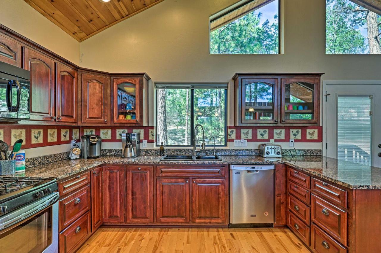 Serene Lakeside Cabin With Decks And Edler Lake Views! Pinetop-Lakeside Zewnętrze zdjęcie