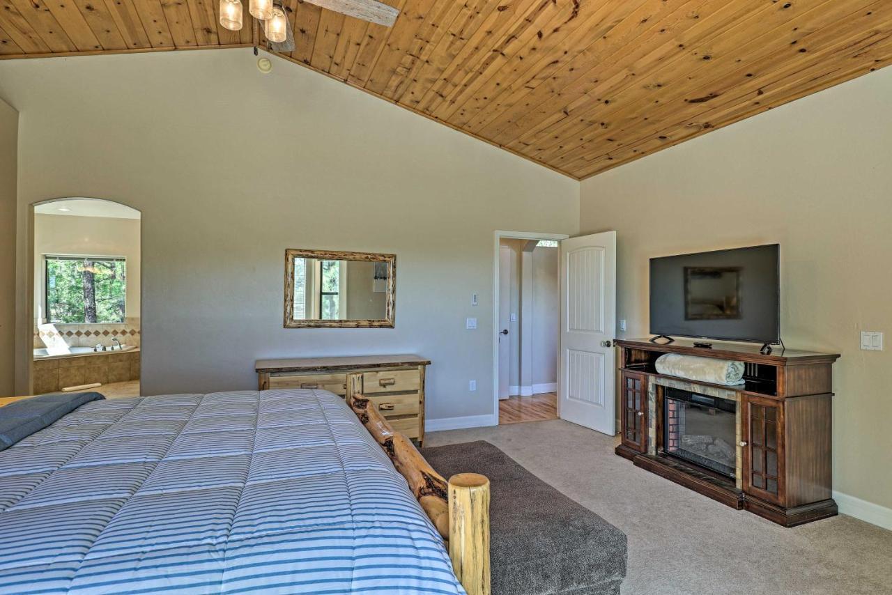 Serene Lakeside Cabin With Decks And Edler Lake Views! Pinetop-Lakeside Zewnętrze zdjęcie